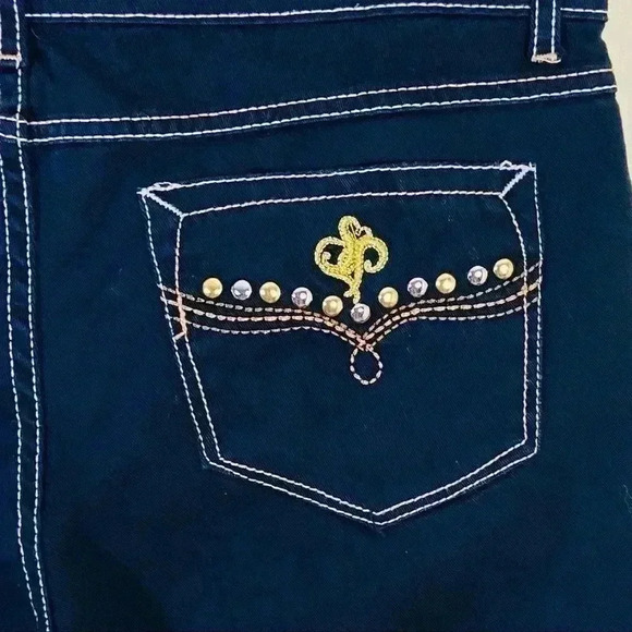 Southpole Black Super Stretchy Embellished Denim Shorts Size 9 - Picture 3 of 10